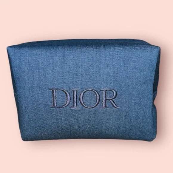 DIOR Handbags - 💋 Dior Pouch w/zip *NEW